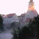 Hradecka * טלץ'