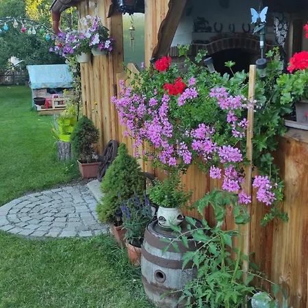 Hradecka *